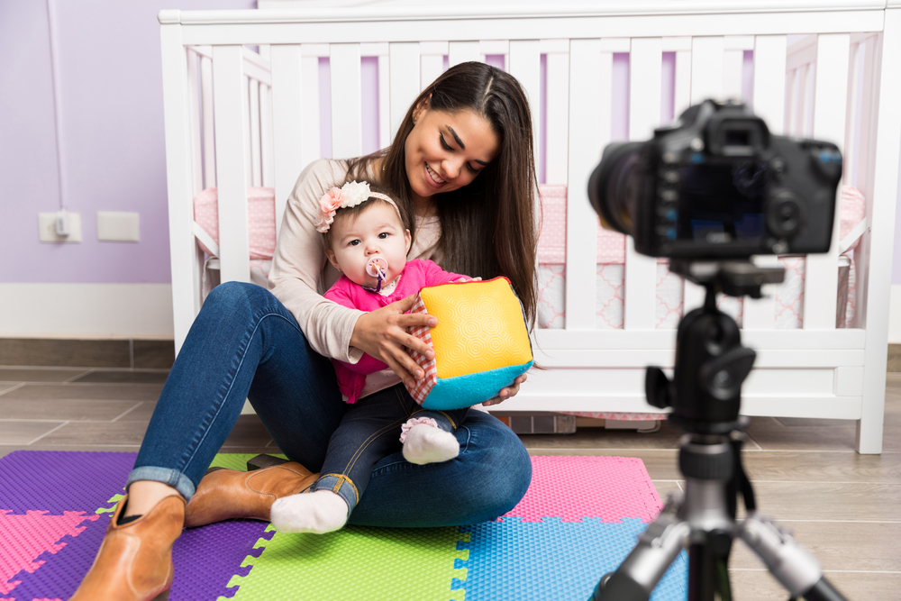 mommy influencer reviewing a product 